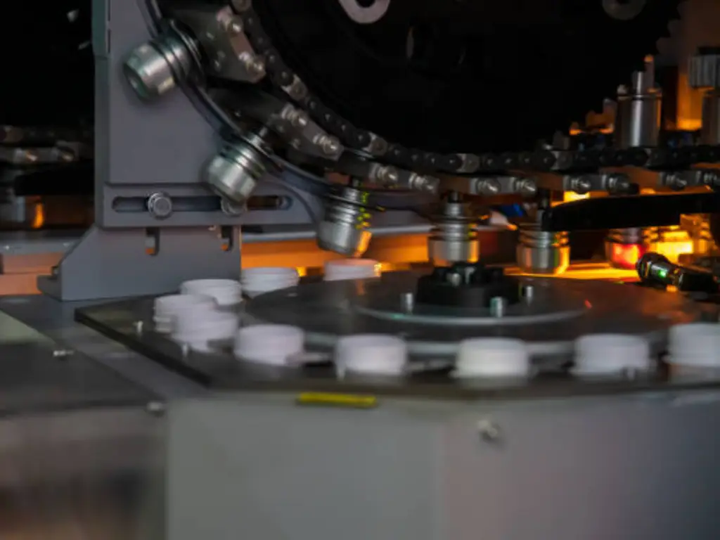 plastic bottle cap molding