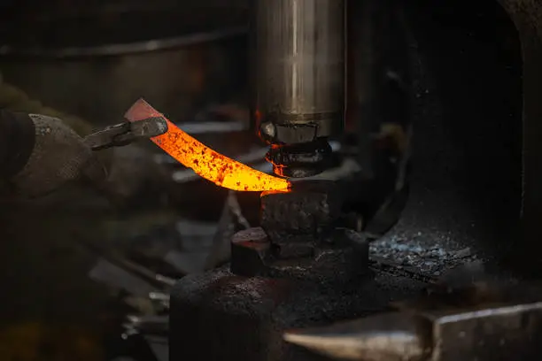 Cast steel valve body vs forged steel flange