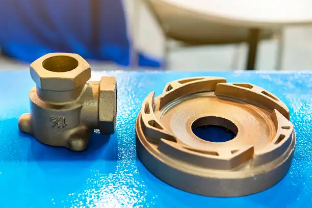 Visual and tactile cast microfinish comparator